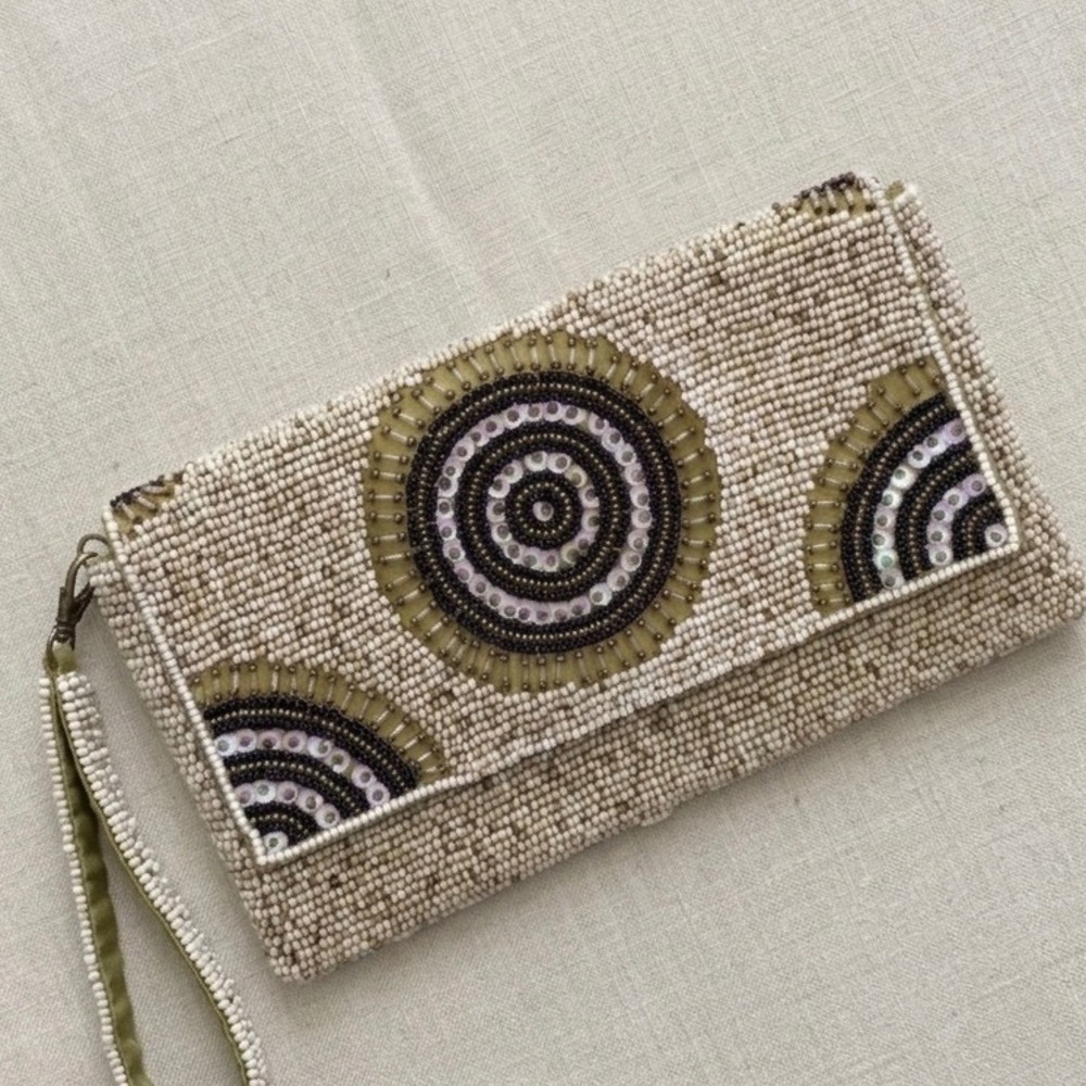 Little Joe Woman Gail Elliott Beaded Wristlet Clutch Cream Gold Art Deco Boho